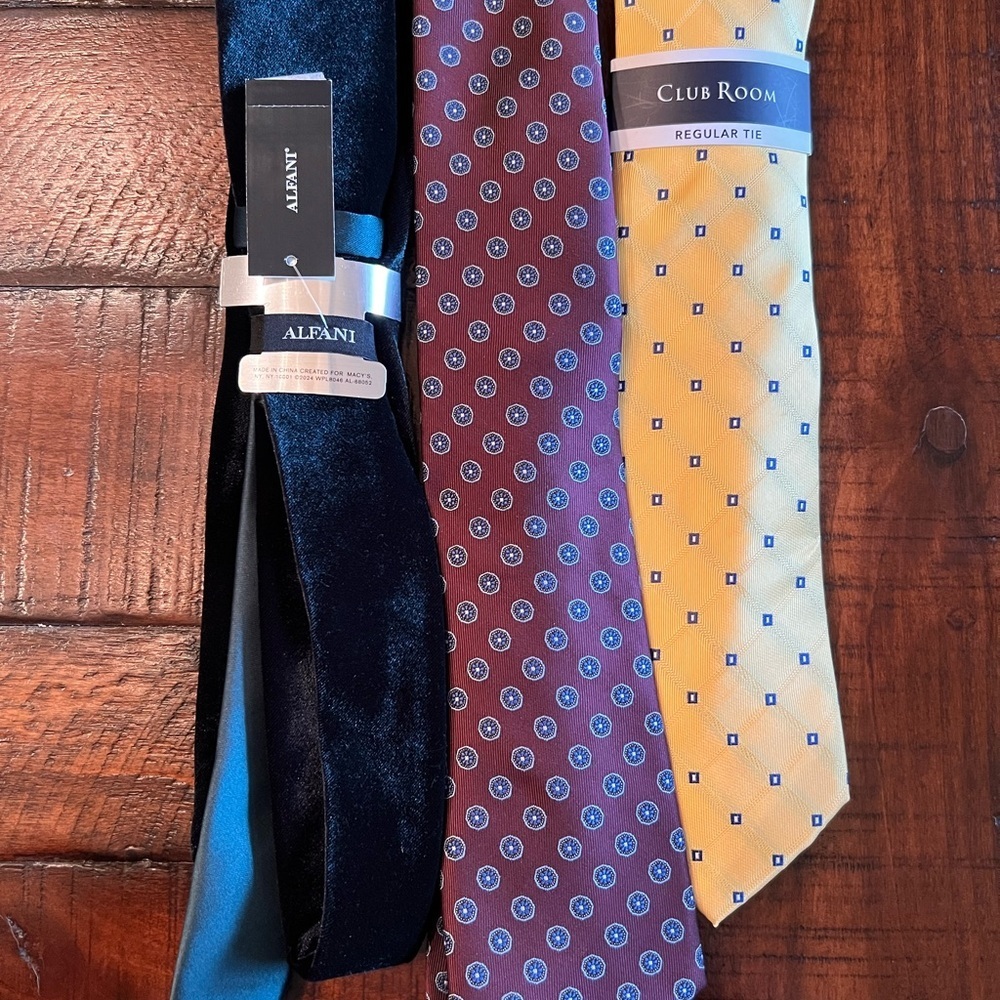 Alfani and Club Room Ties Set